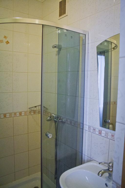 Motel Ивано-Франковск Номер фото